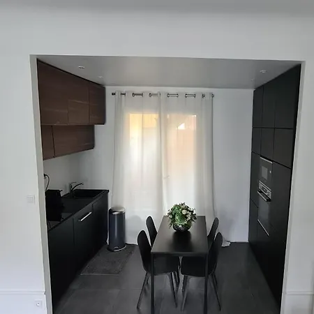 Maison De A A 450 Metres De La Croisette * Cannes